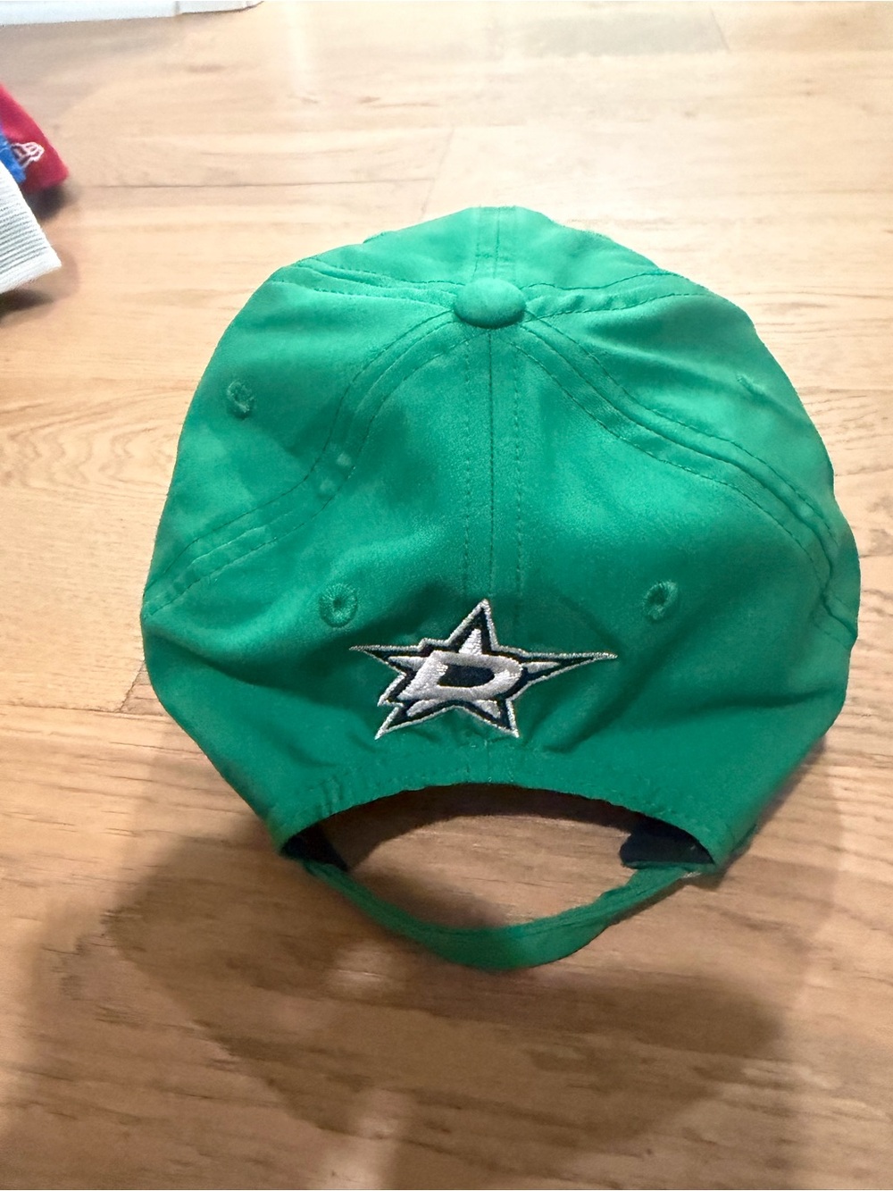 adidas Green "STARS" Baseball Cap with Black Embroidered Logo - Picture 3 of 5